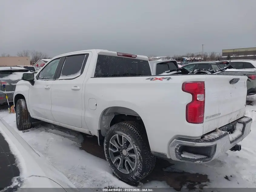 2025 CHEVROLET SILVERADO 1500 4WD  SHORT BED LT WITH 2FL