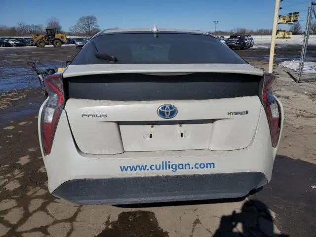 2016 TOYOTA PRIUS   