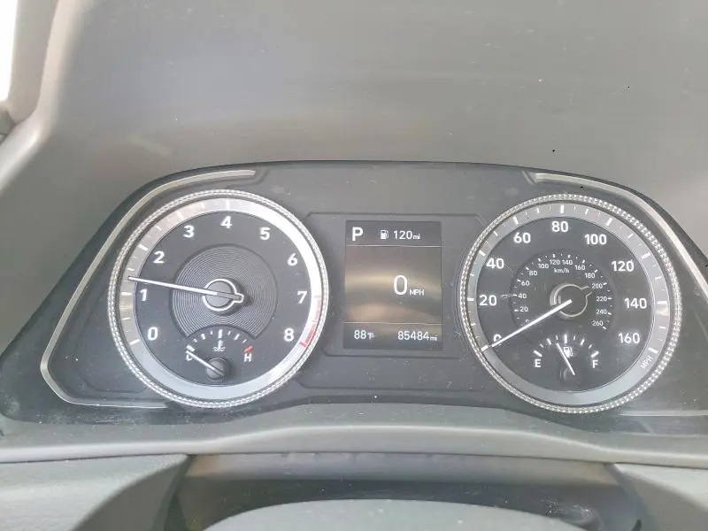 2020 HYUNDAI SONATA SE  