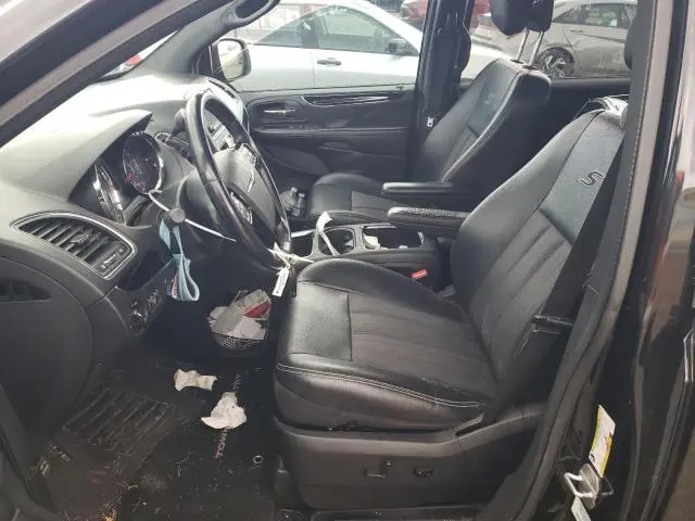 2014 CHRYSLER TOWN & COUNTRY S  