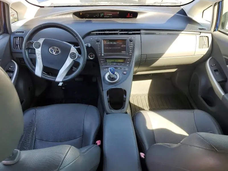 2010 TOYOTA PRIUS IV  