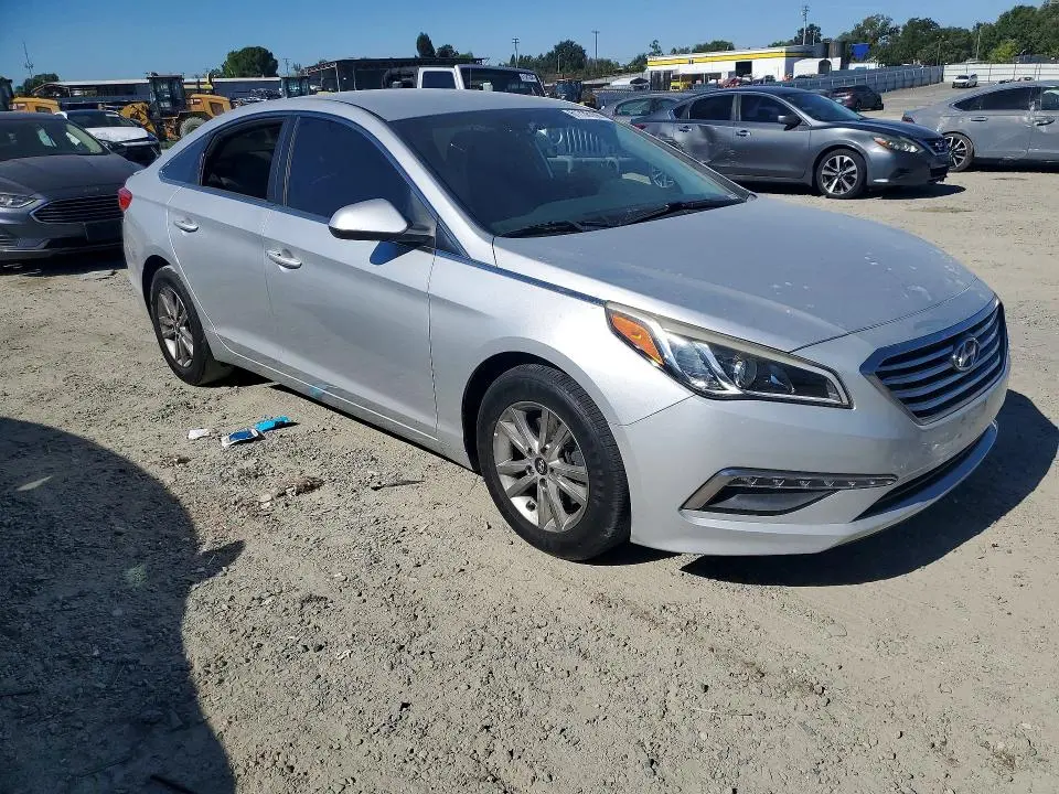 2015 HYUNDAI SONATA SE  