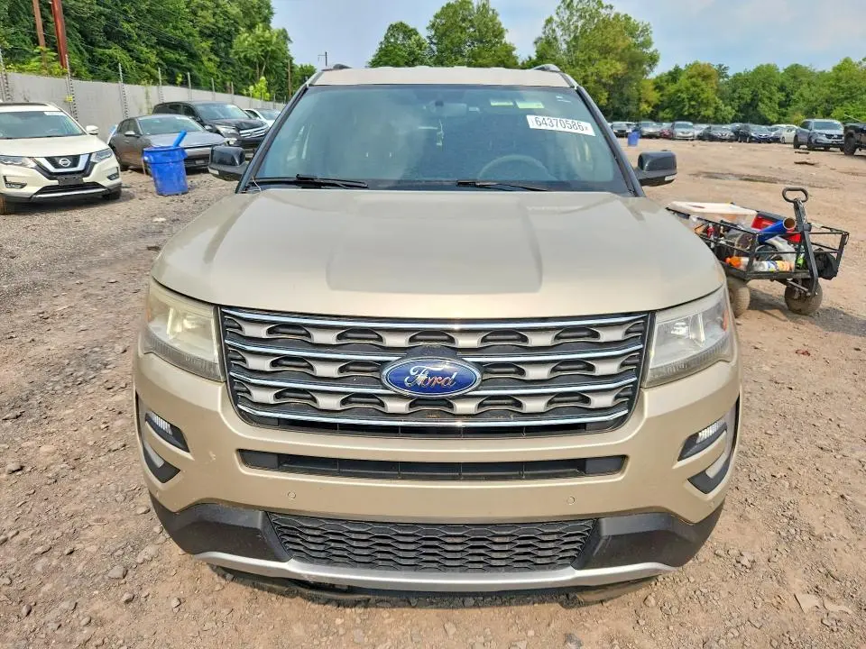 2017 FORD EXPLORER XLT  