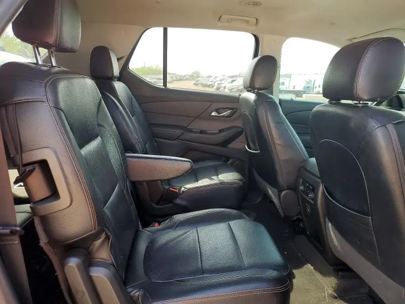 2019 CHEVROLET TRAVERSE LT  