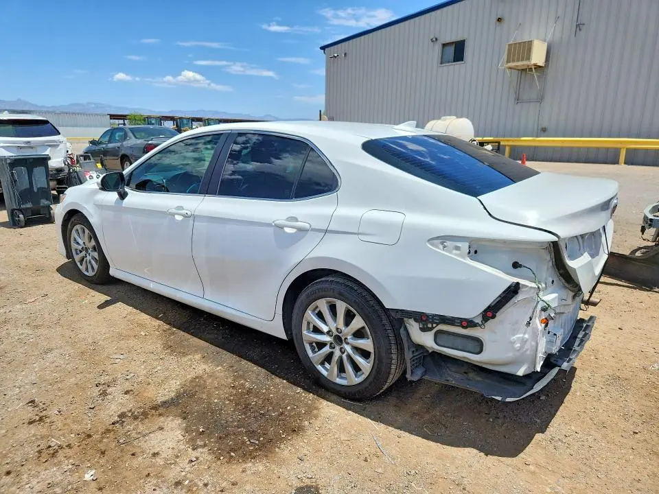 2019 TOYOTA CAMRY LE  