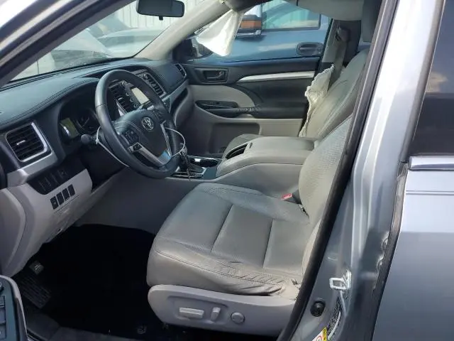 2014 TOYOTA HIGHLANDER LE  