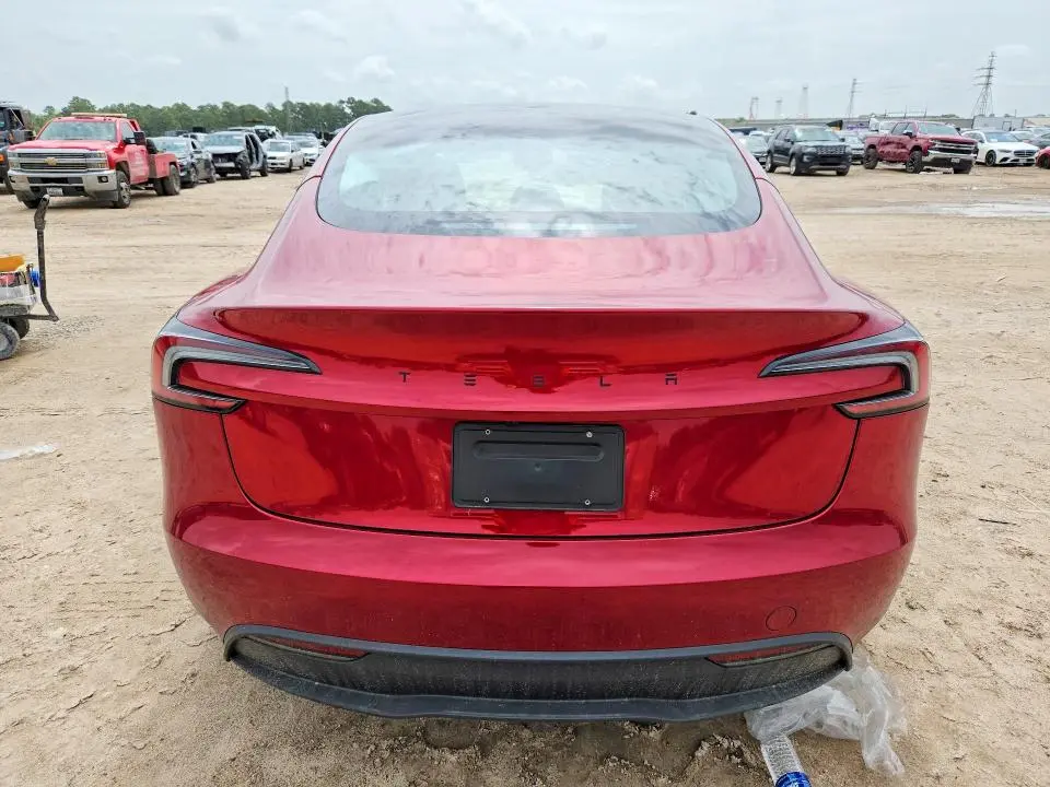 2026 TESLA MODEL 3   