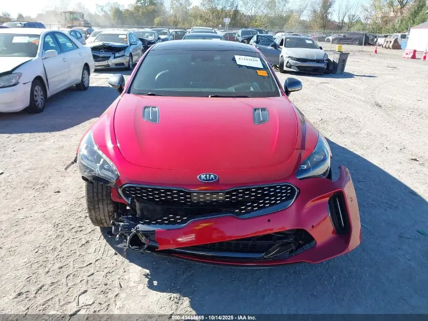 2018 KIA STINGER GT2
