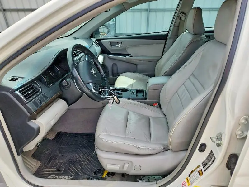 2015 TOYOTA CAMRY XLE  