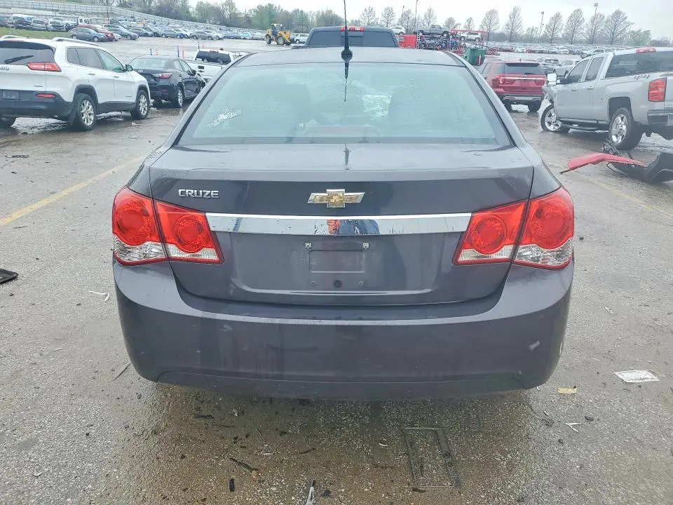 2014 CHEVROLET CRUZE LS  