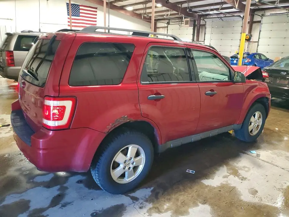2012 FORD ESCAPE XLT  