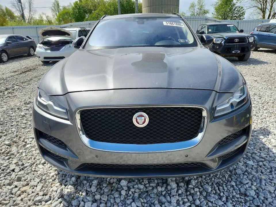 2017 JAGUAR F-PACE PRESTIGE  