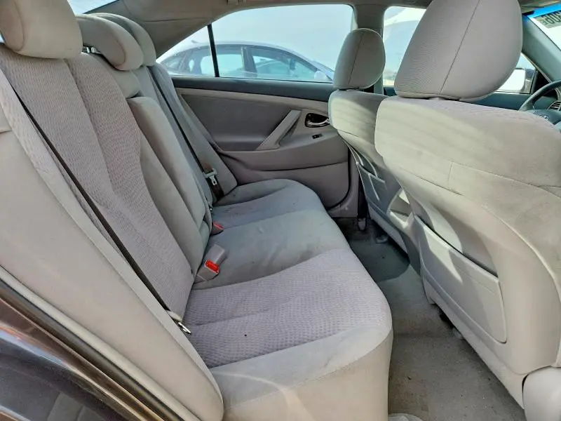 2011 TOYOTA CAMRY LE  