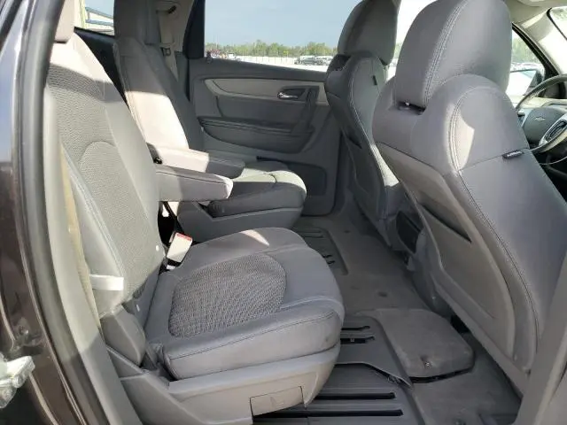 2017 CHEVROLET TRAVERSE LT  