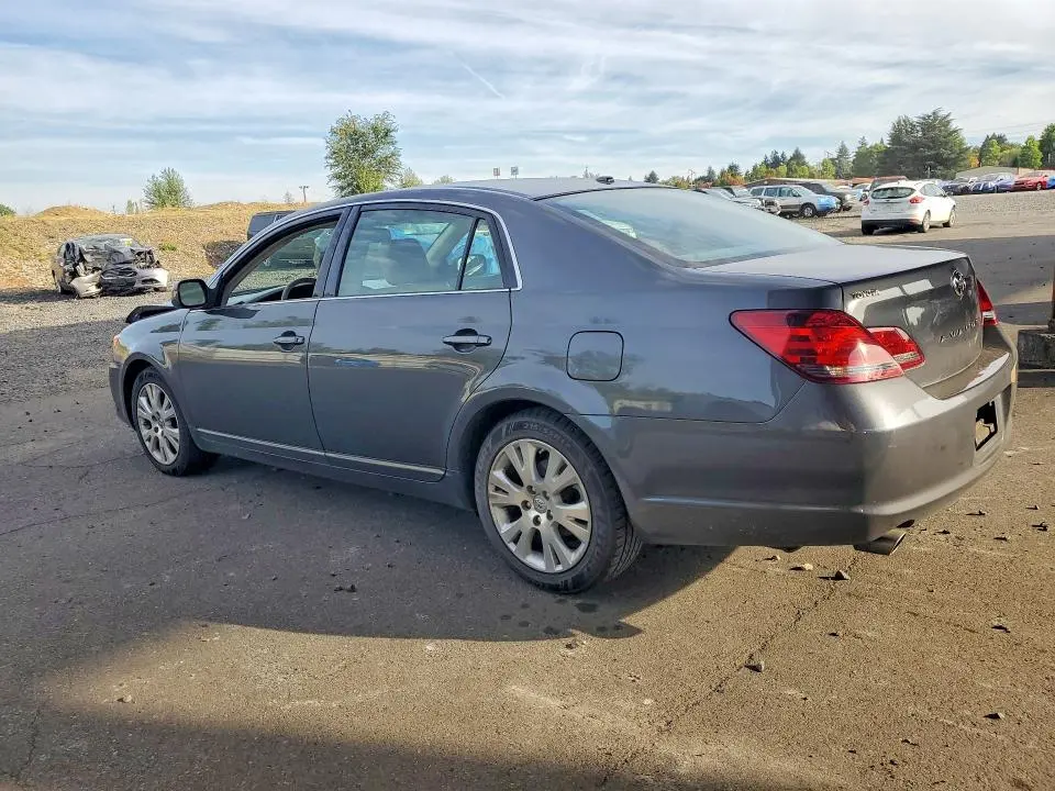 2010 TOYOTA AVALON XLS  