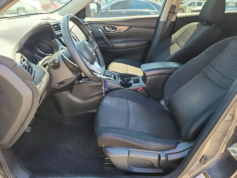 2019 NISSAN ROGUE S  