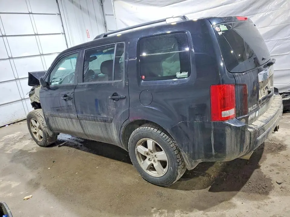 2011 HONDA PILOT EXLN  