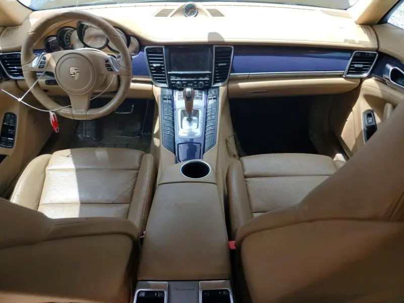 2013 PORSCHE PANAMERA 2  
