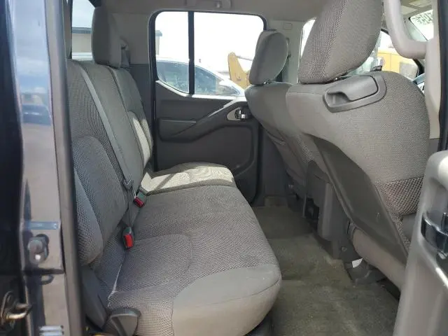 2014 NISSAN FRONTIER S  