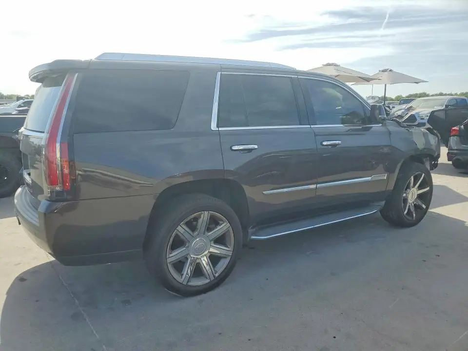 2016 CADILLAC ESCALADE LUXURY  