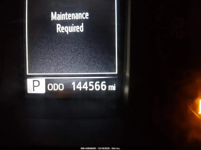 2018 TOYOTA TACOMA SR