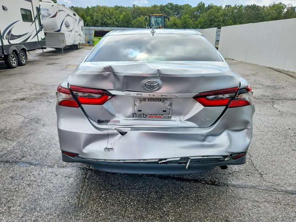 2022 TOYOTA CAMRY LE  