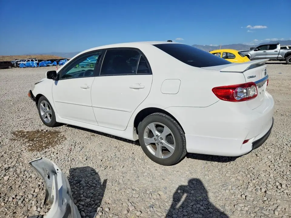 2011 TOYOTA COROLLA S  