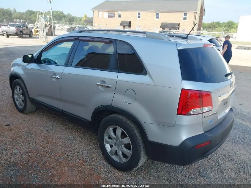 2012 KIA SORENTO LX