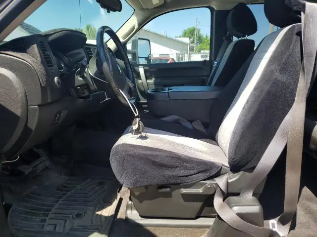 2011 CHEVROLET SILVERADO K2500 HEAVY DUTY LT  