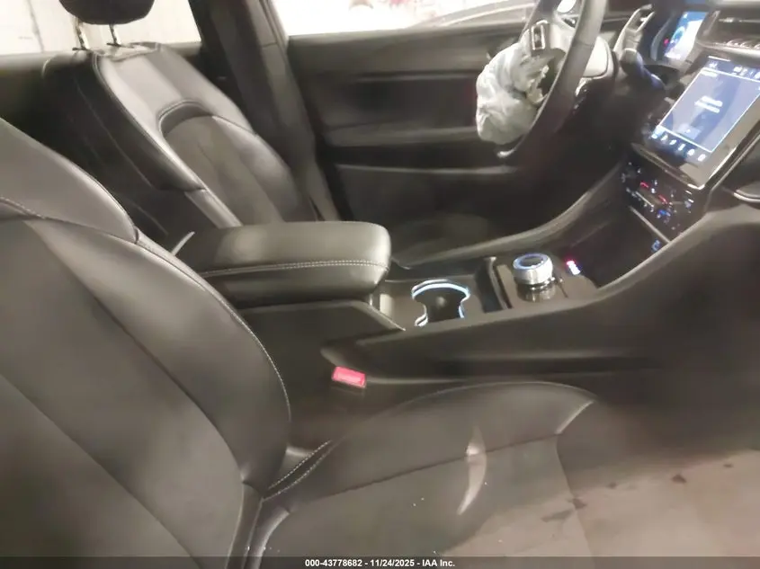 2024 JEEP GRAND CHEROKEE L ALTITUDE 4X4