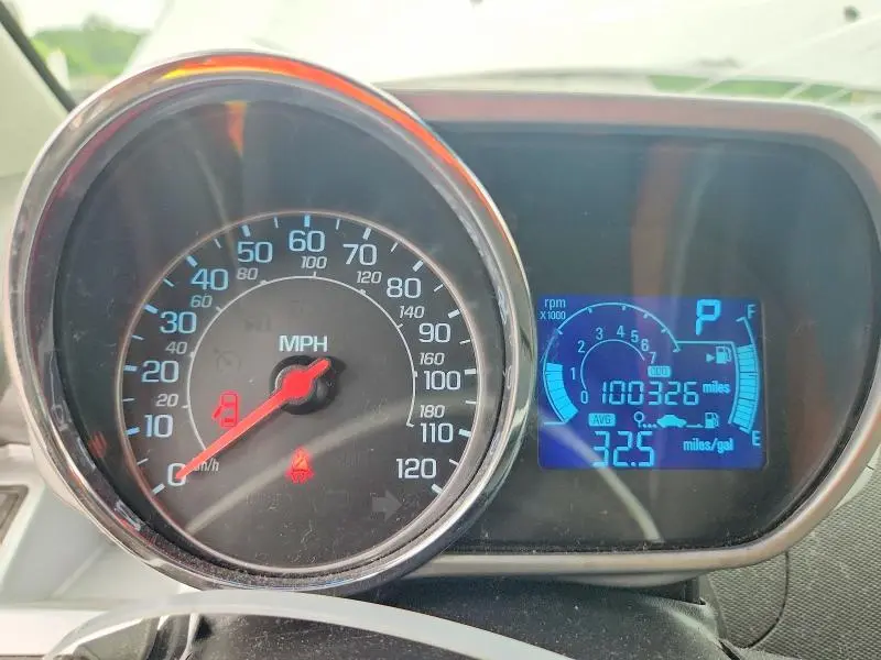 2015 CHEVROLET SPARK 1LT  