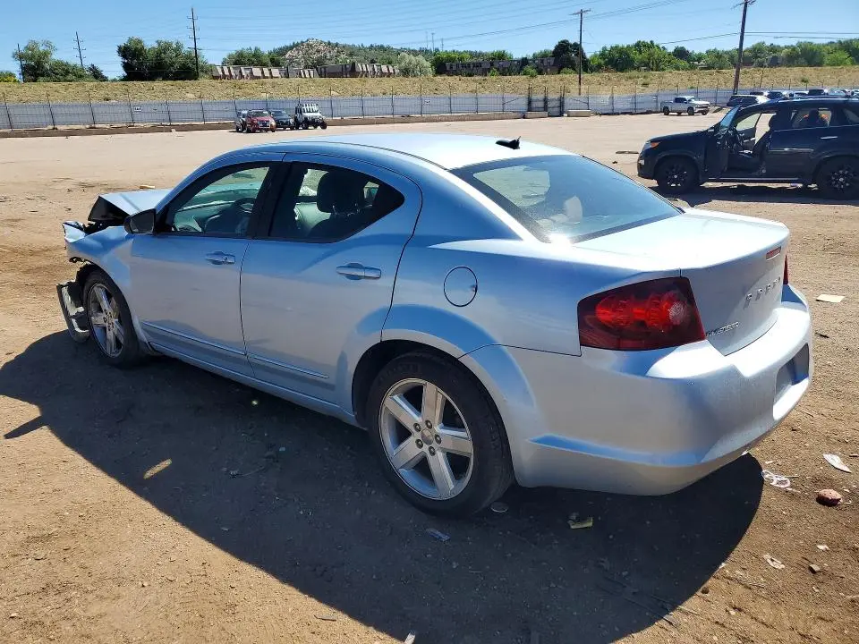 2013 DODGE AVENGER SE  