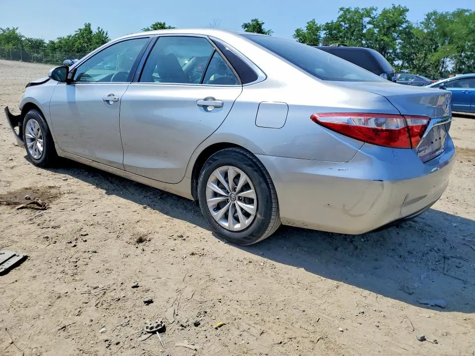 2015 TOYOTA CAMRY DELUXE  