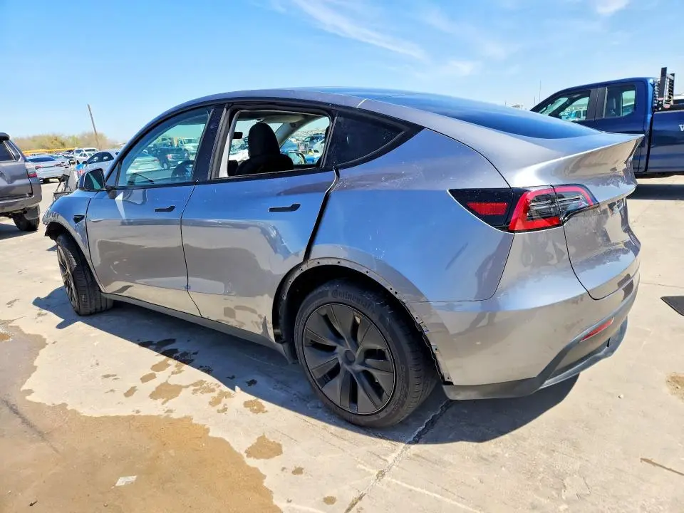 2025 TESLA MODEL Y   