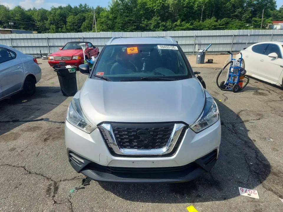 2018 NISSAN KICKS S  