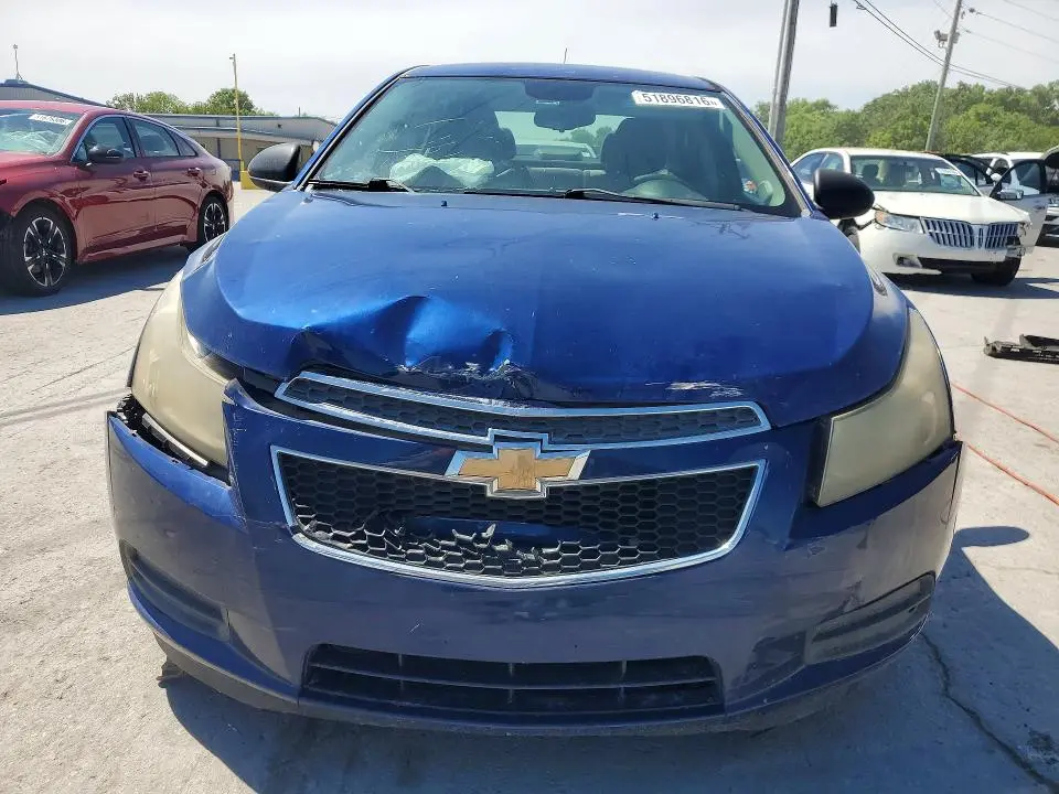 2013 CHEVROLET CRUZE LS  