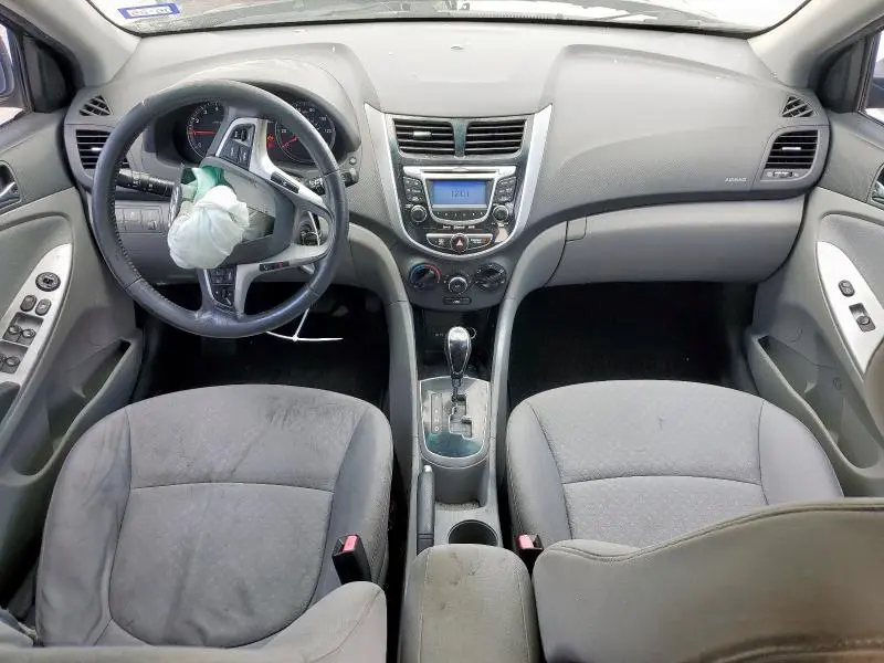 2013 HYUNDAI ACCENT GLS  