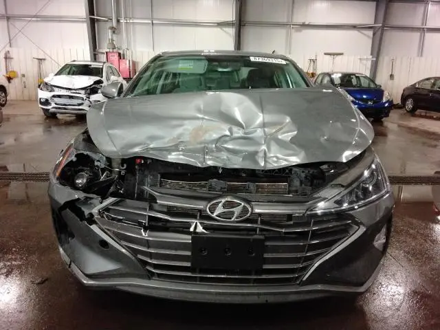 2019 HYUNDAI ELANTRA SEL  