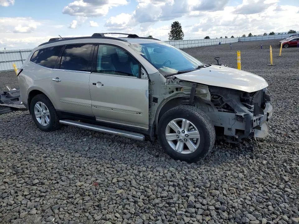 2014 CHEVROLET TRAVERSE LT  