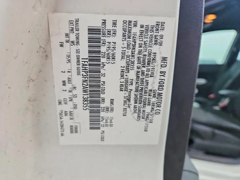 2010 FORD FOCUS SE  
