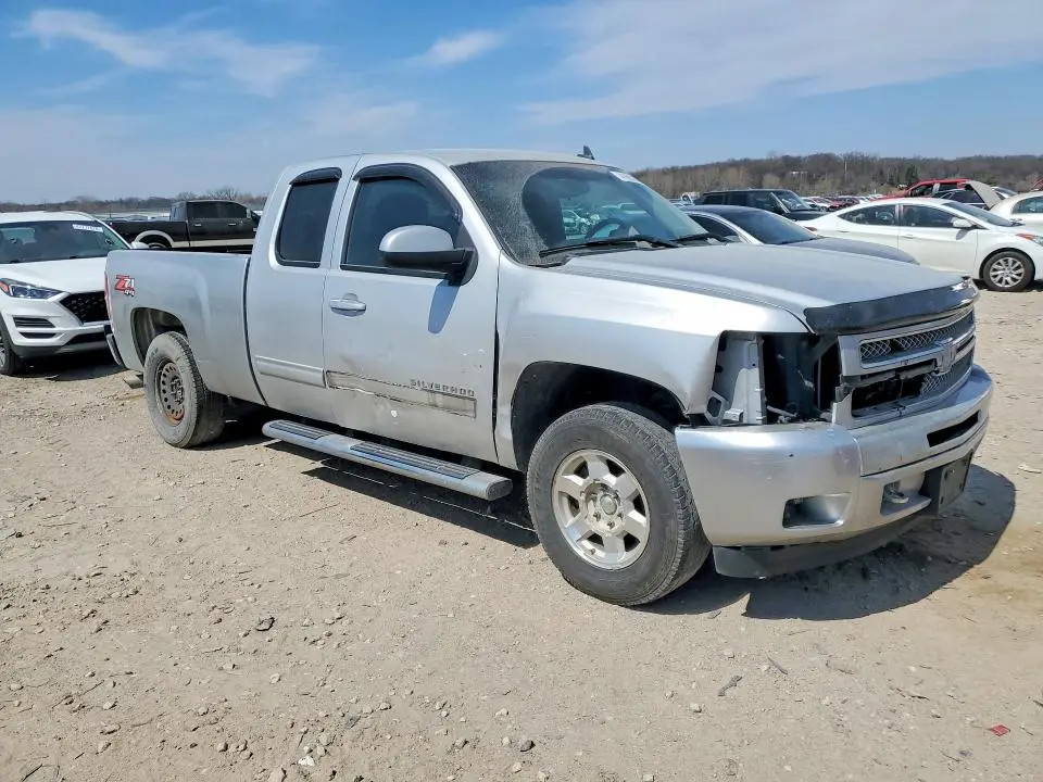 2013 CHEVROLET SILVERADO K1500 LT  