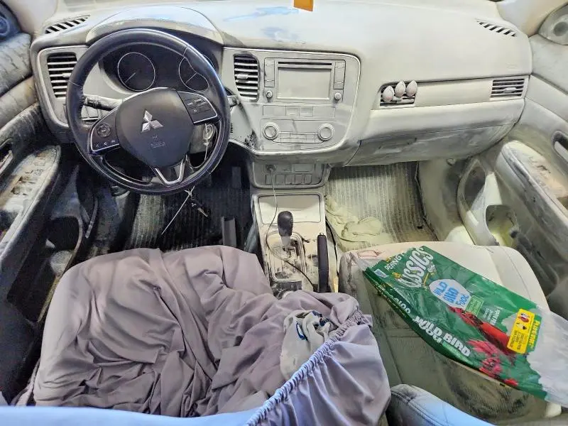 2017 MITSUBISHI OUTLANDER ES  