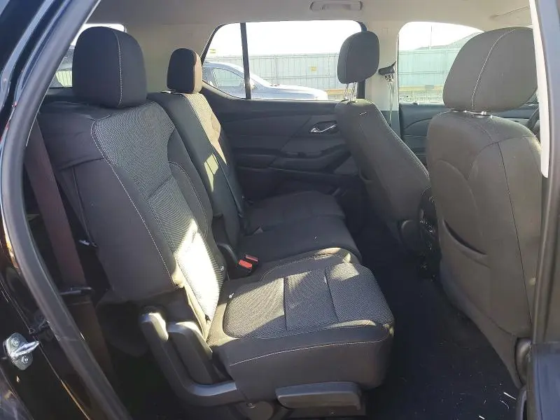 2021 CHEVROLET TRAVERSE LS  