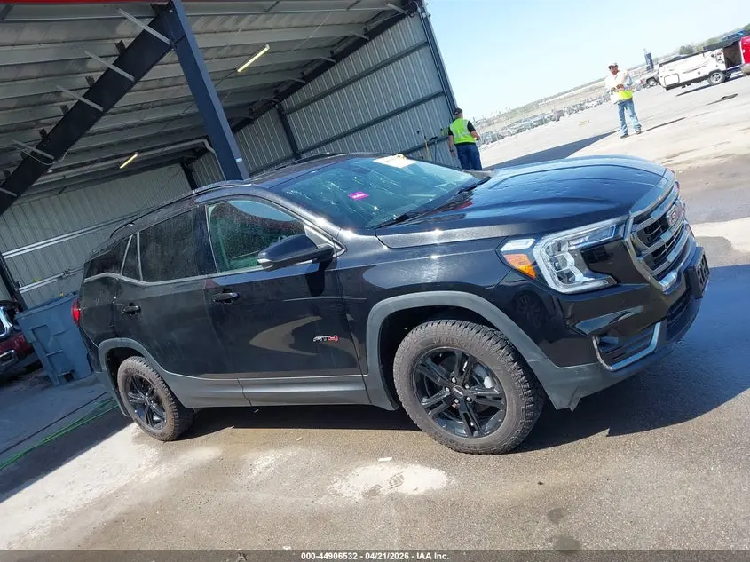 2023 GMC TERRAIN AWD AT4