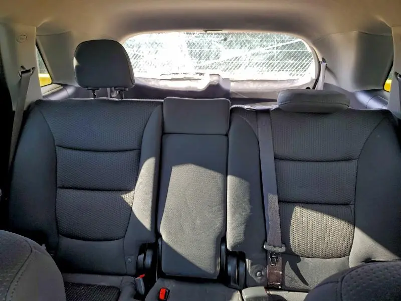 2012 KIA SORENTO BASE  