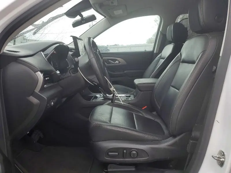 2020 CHEVROLET TRAVERSE LT  