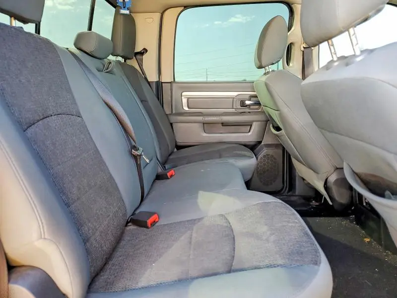 2014 RAM 1500 SLT  
