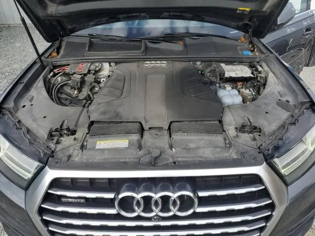 2017 AUDI Q7 TECHNIK S-LINE  