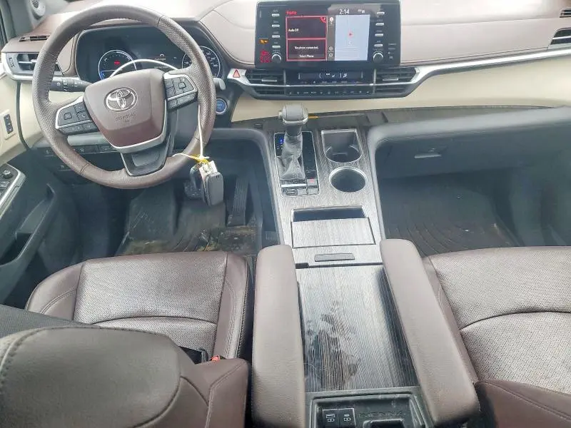 2021 TOYOTA SIENNA PLATINUM 7-PASSENGER  