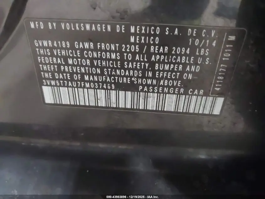 2015 VOLKSWAGEN GOLF GTI 2.0T AUTOBAHN 4-DOOR